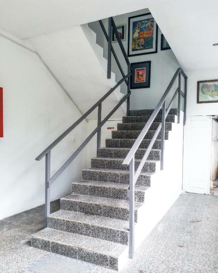 Hôtel Deja Vu à Gili Trawangan Extérieur photo